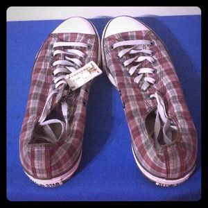 Plaid low top converse sneaker